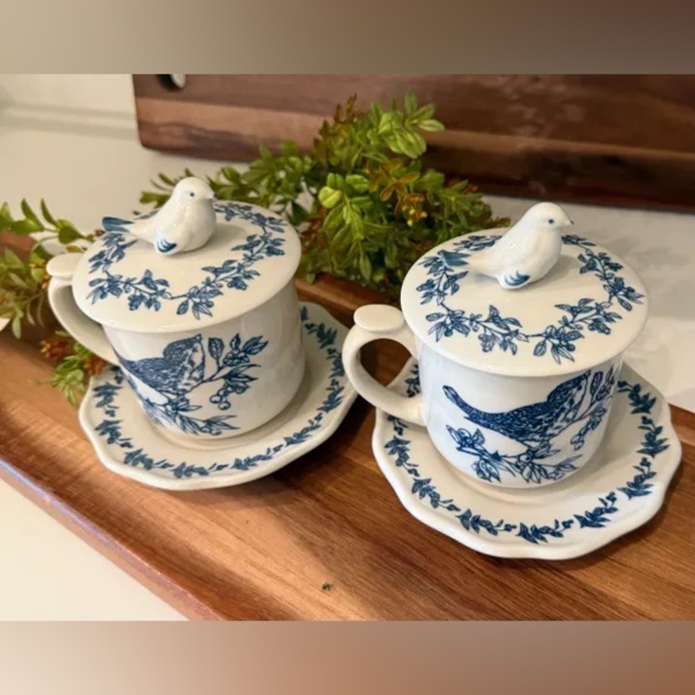Blue and White Bird Motif Teacup Set
